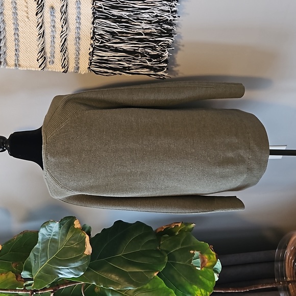 Athleta Switchback Pullover Sweater - Picture 5 of 7